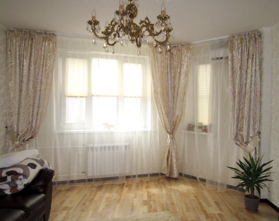 Шторы на угловое окно