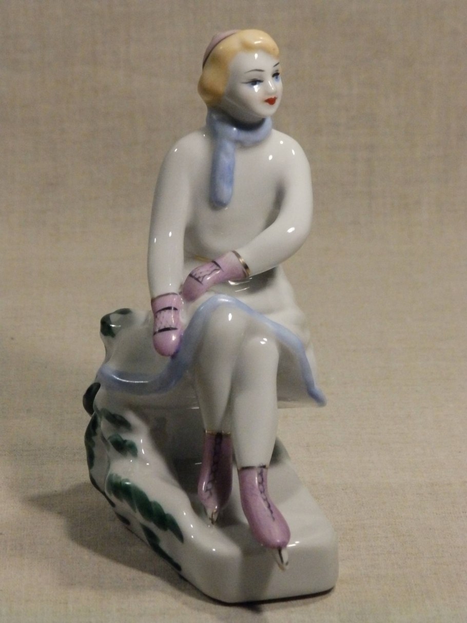 Фарфор ЗХК статуэтка фигуристка