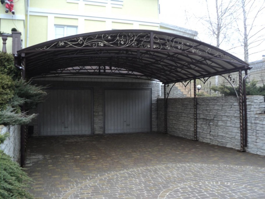 Арочный навес с ковкой