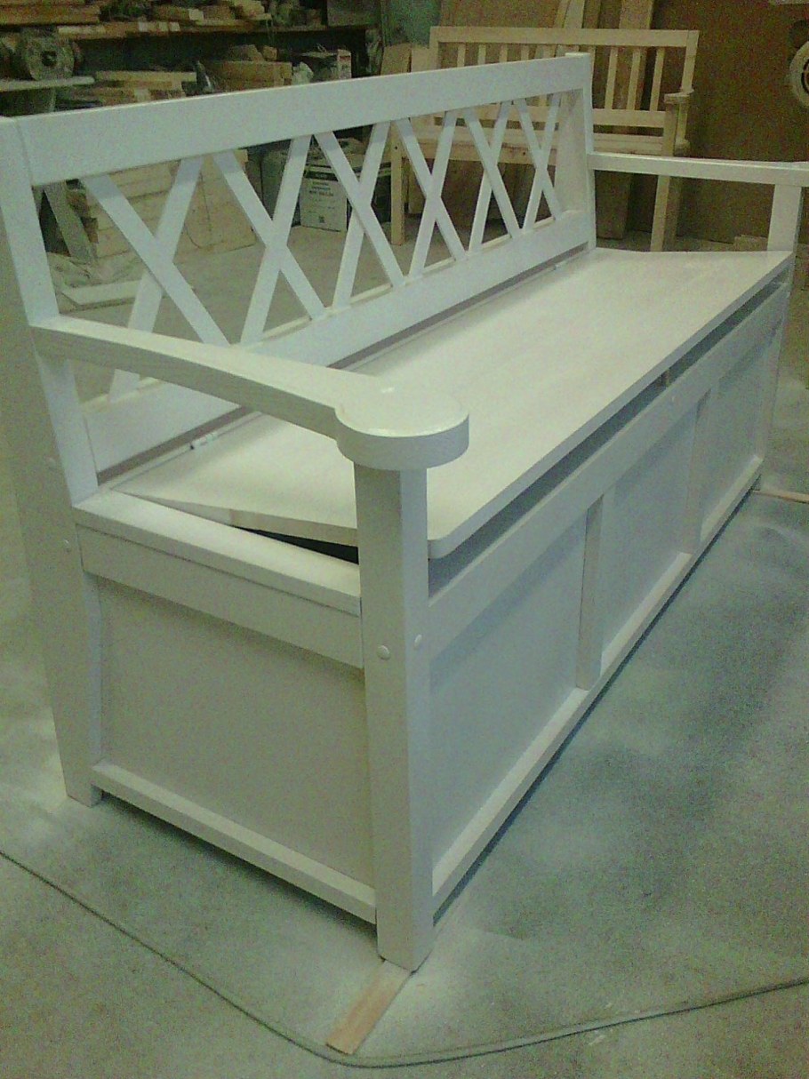 Скамья на кухню с ящиками