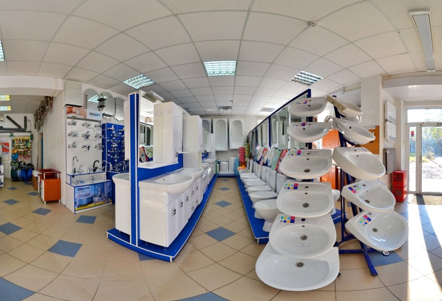 Интерьер магазина сантехники