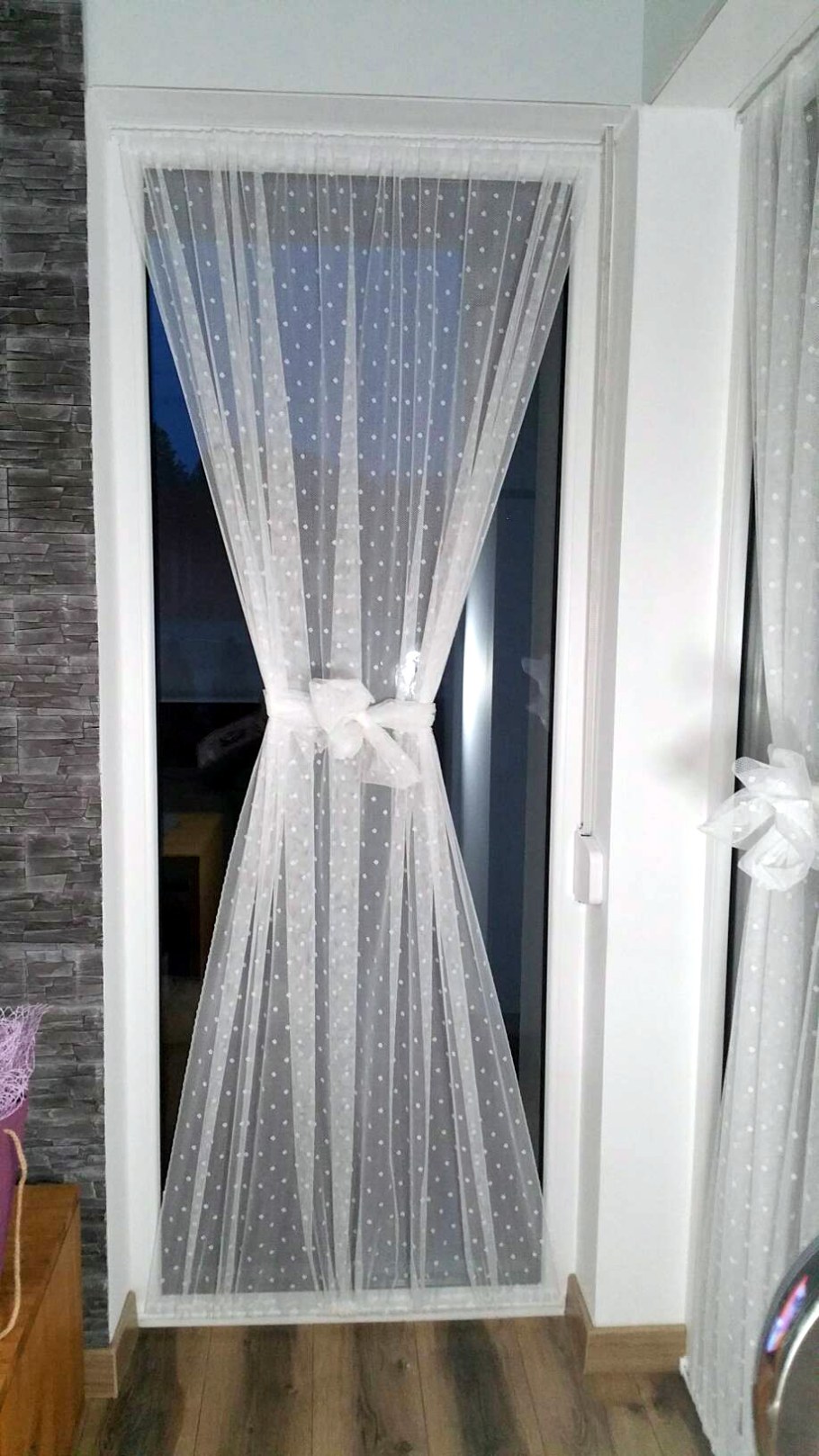 Шторы на балкон на липучке