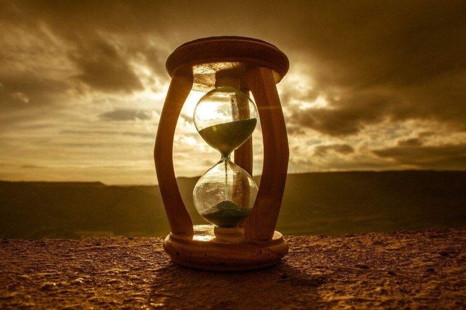 Большие песочные часы