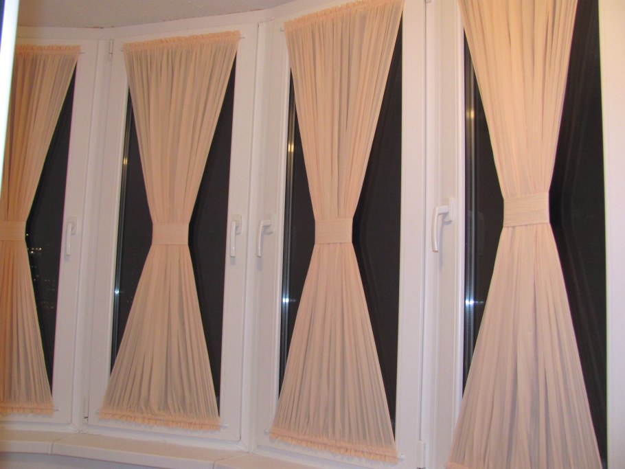 Шторы на балкон