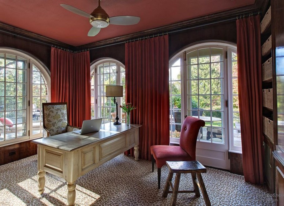 Шторы в английском стиле для кабинета