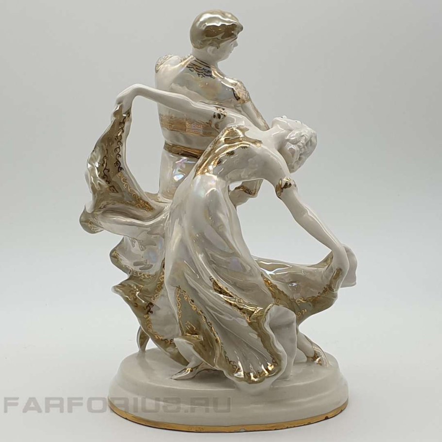 Фарфоровая статуэтка испанский танец ЛЗФИ