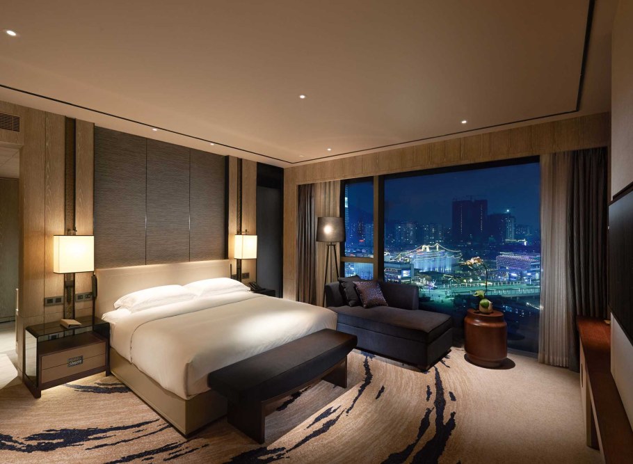 Интерьер отеля Хилтон