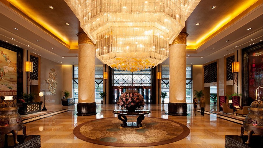 Отель Хилтон Холл