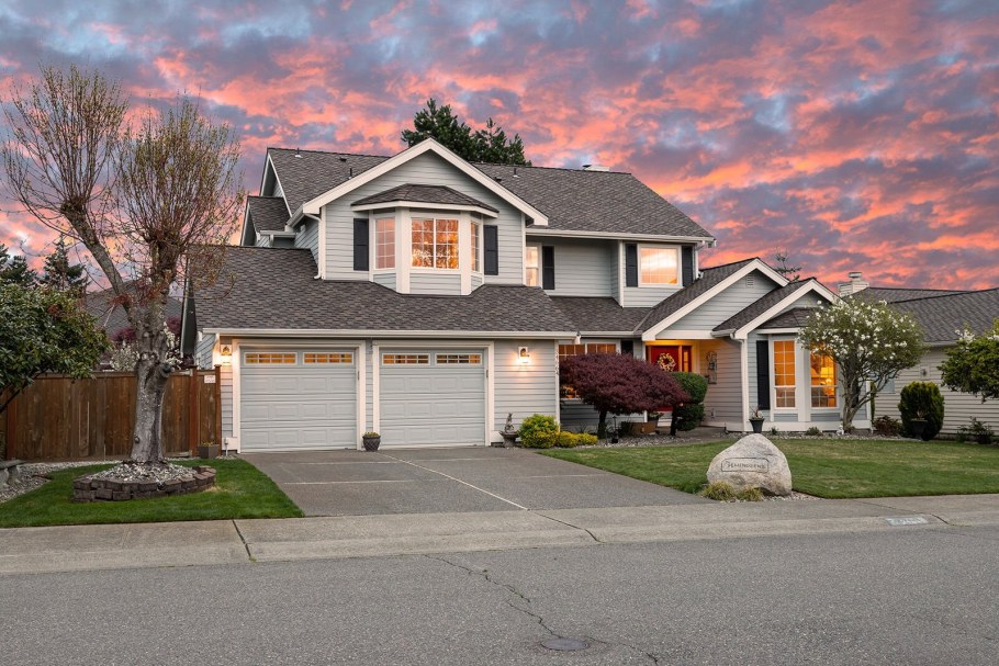 Американский дом с гаражом