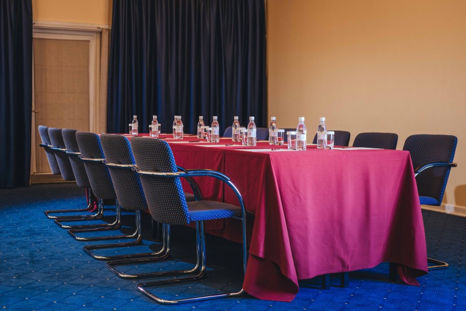 Англетер конференц зал