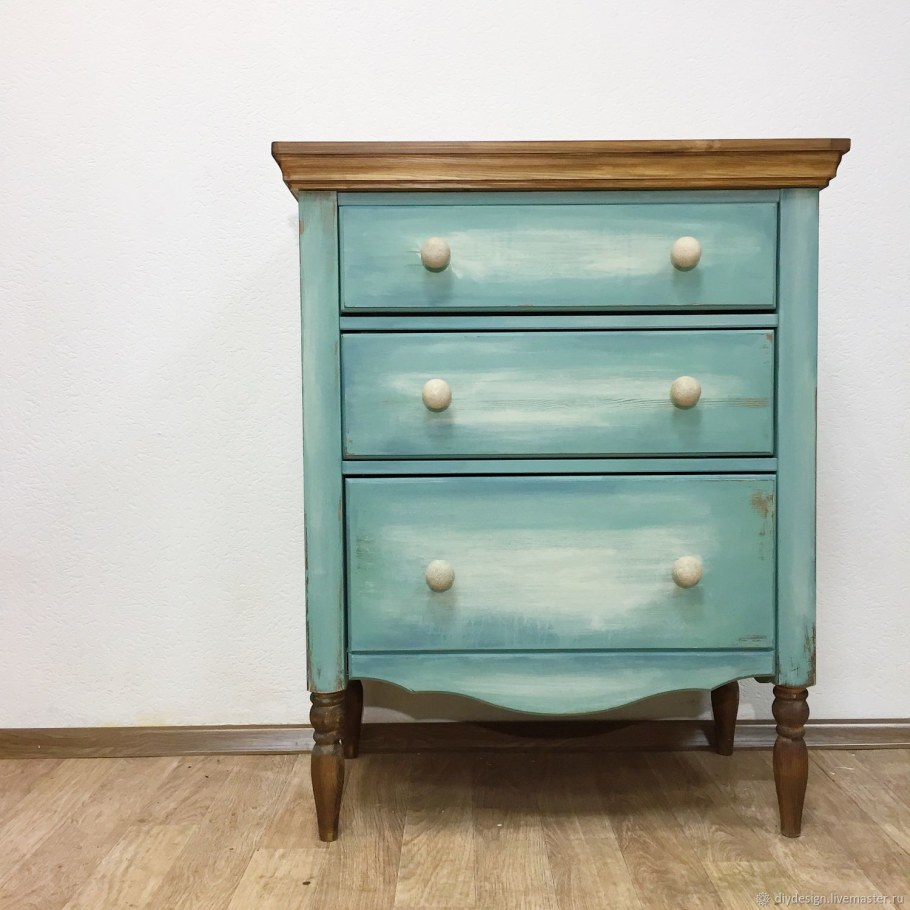 Комод в средиземноморском стиле