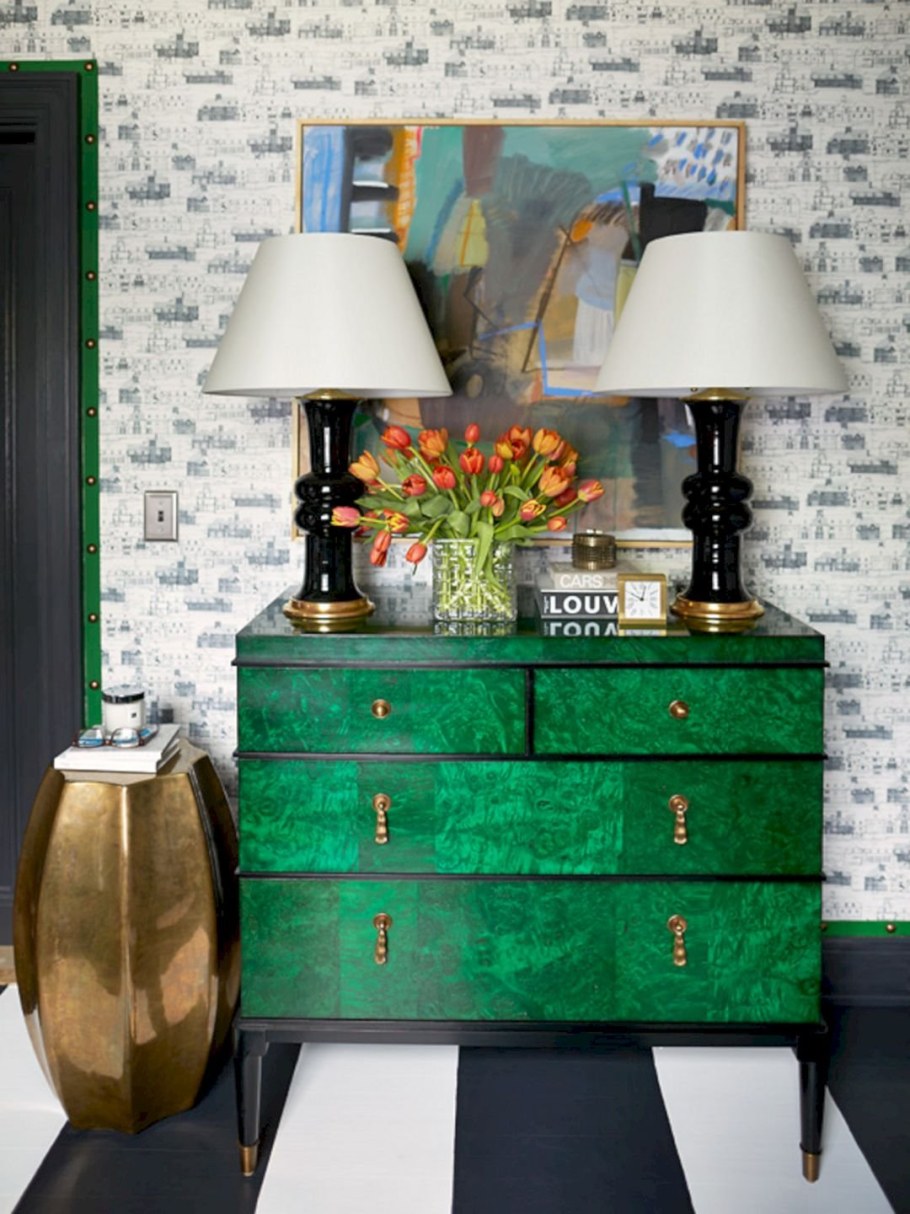 Зелёный комод в интерьере