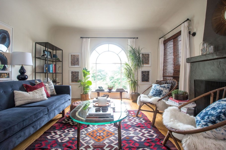 Ковер в гостиной в стиле Эклектика