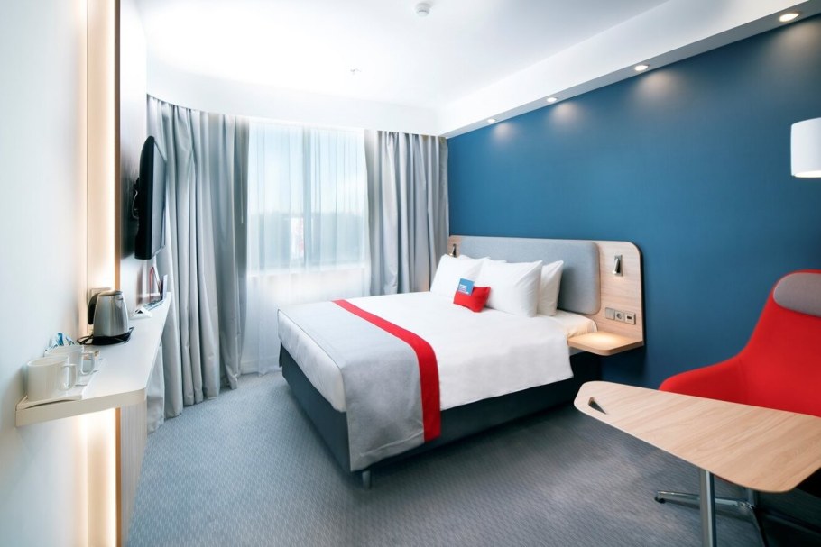 Отель Holiday Inn Express Москва аэропорт Шереметьево