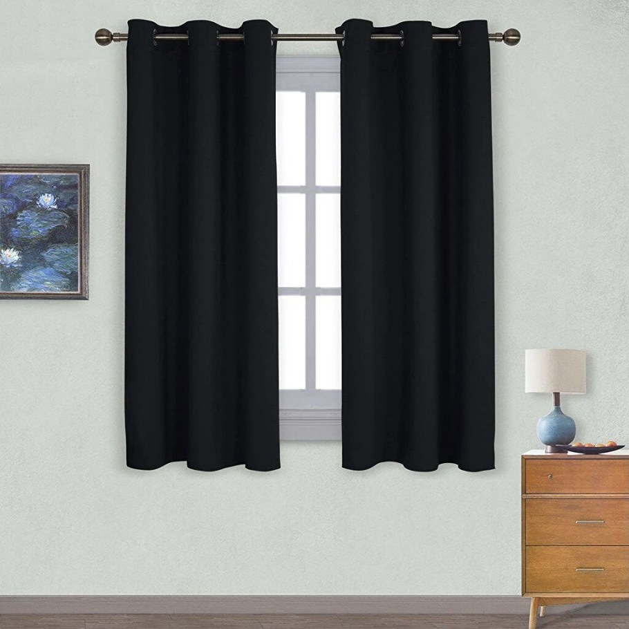 Плотные шторы не пропускающие свет аниме