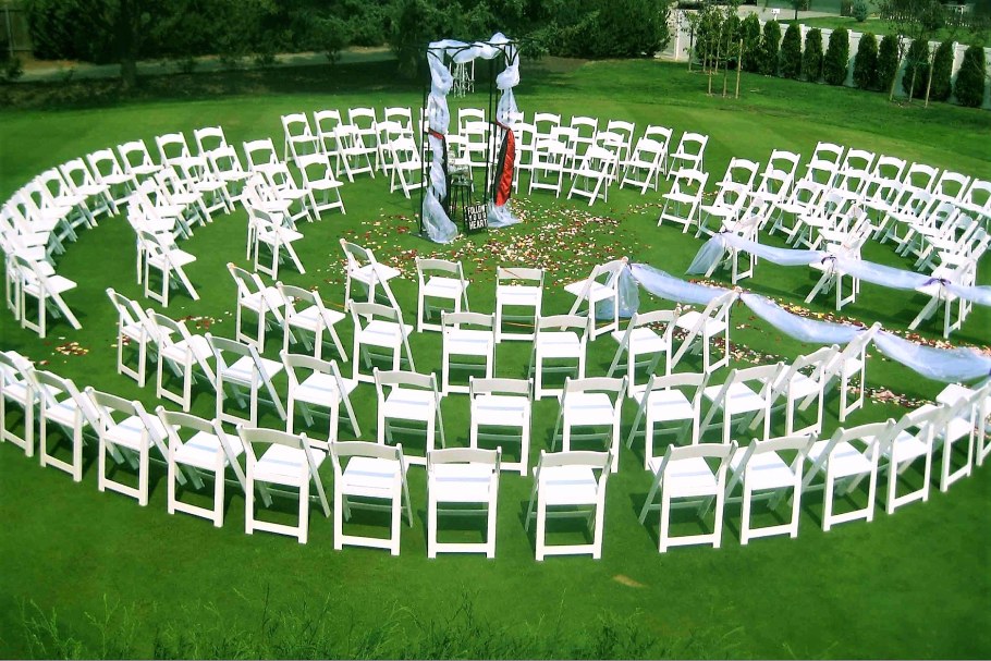 Стулья по кругу