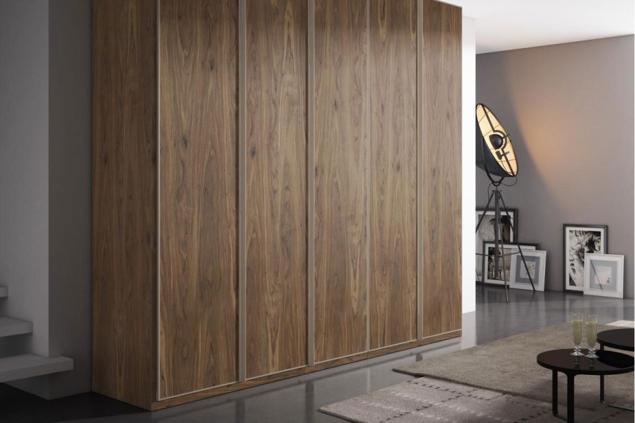 Шкаф из американского ореха