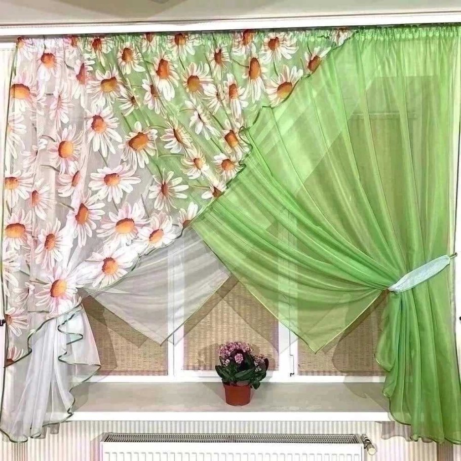 Занавески на кухню короткие