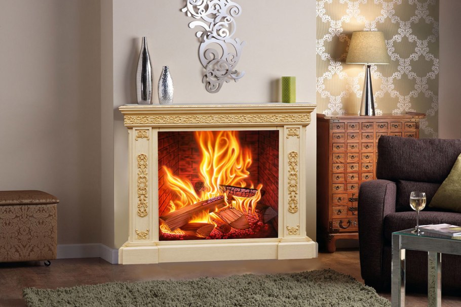 Декор стены с камином