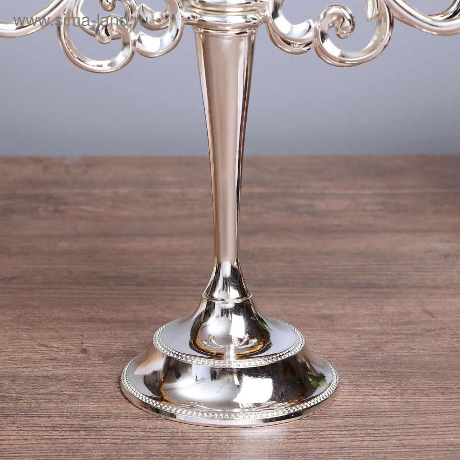 Элегантный подсвечник