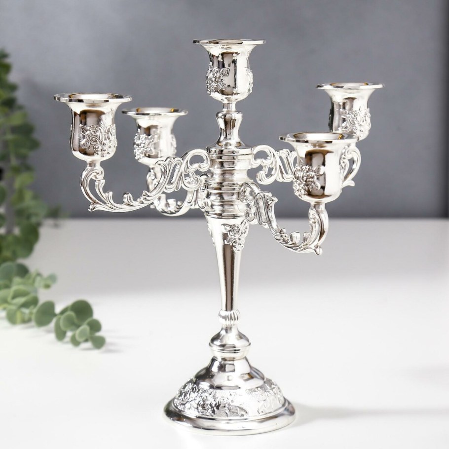 Подсвечники из металла