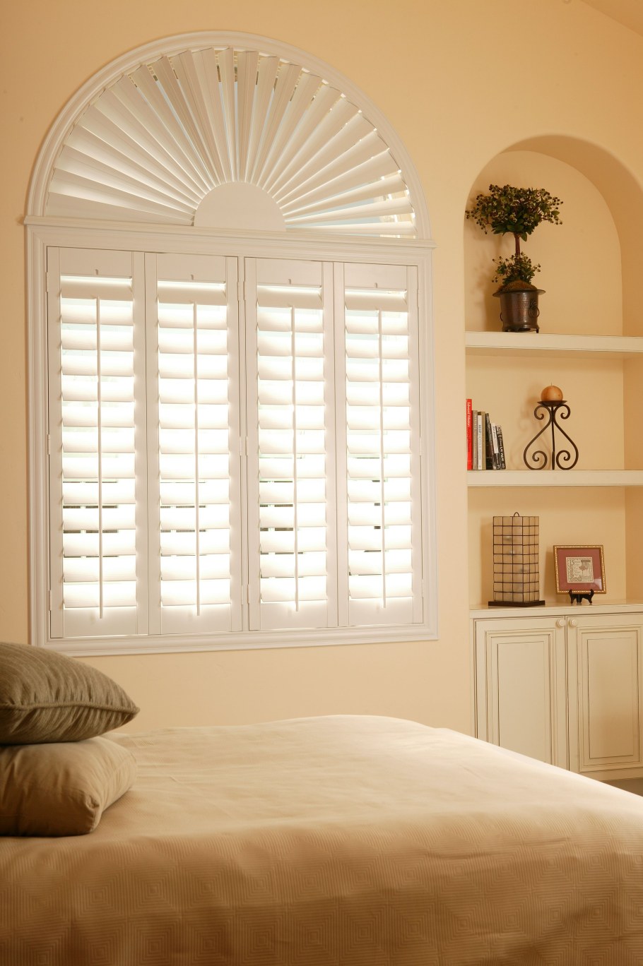 Жалюзи аркой на окна