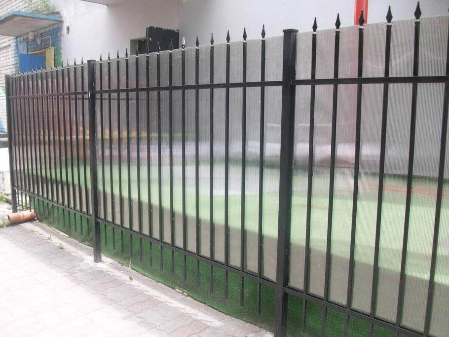 Сварной забор с поликарбонатом