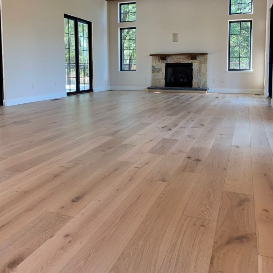 Red Oak wide Plank Flooring