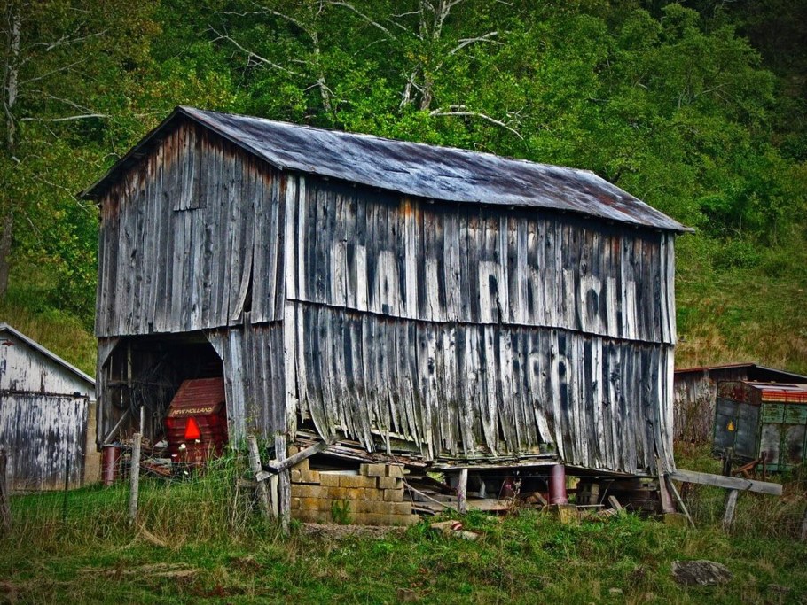 Chester Fry Barn Box