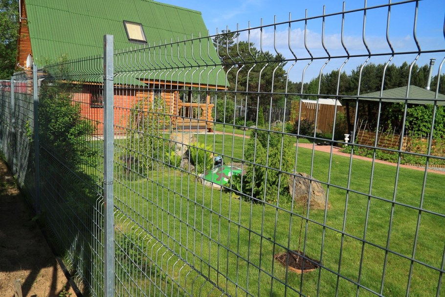 Забор из сварной сетки