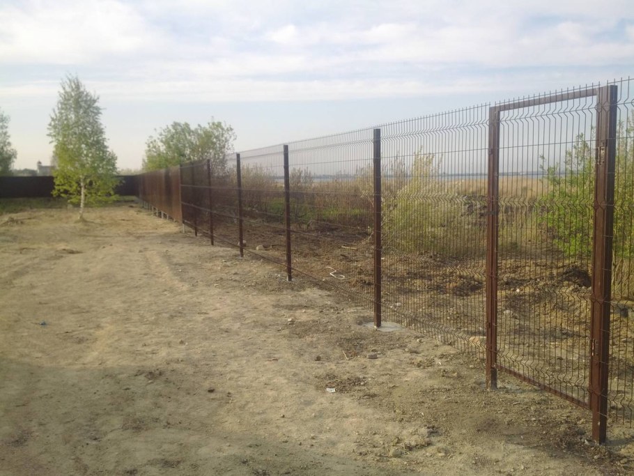 Сетка коричневая для забора