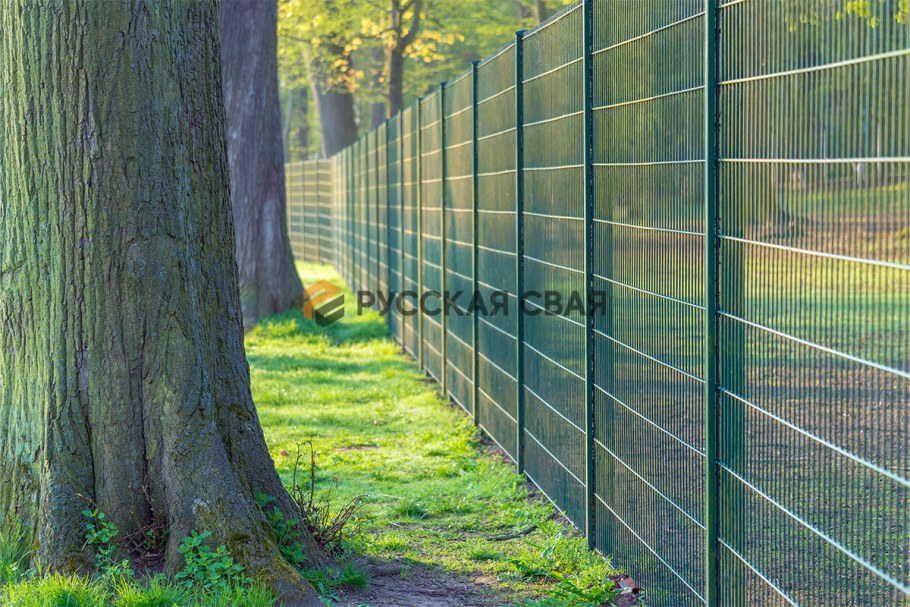 Забор из металлической сетки