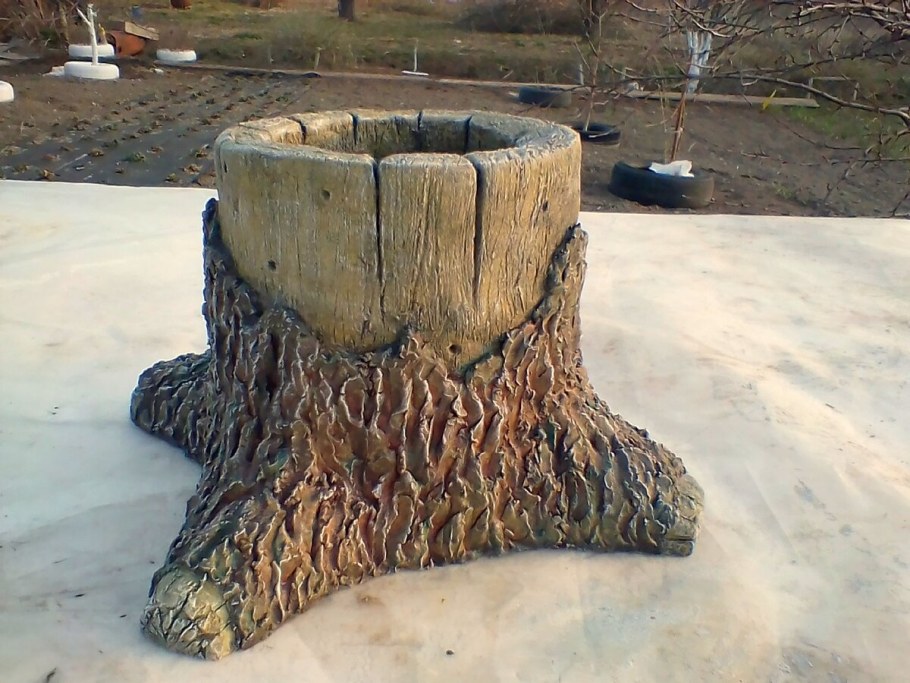 Пенек из цемента