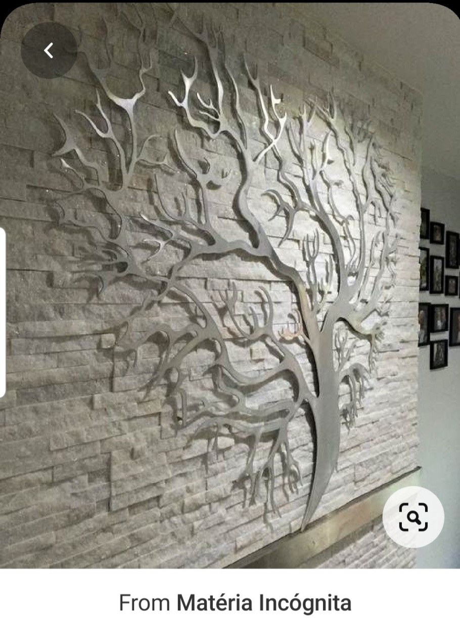 Лепнина дерево на стене