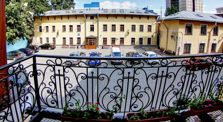 Отель 365 Санкт-Петербург