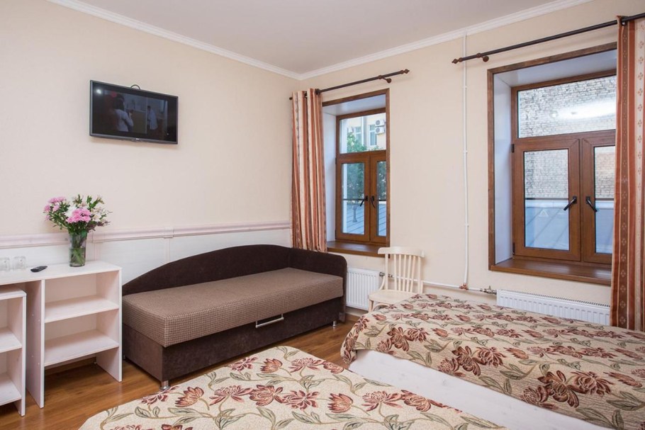 Боровая 104 отель 365