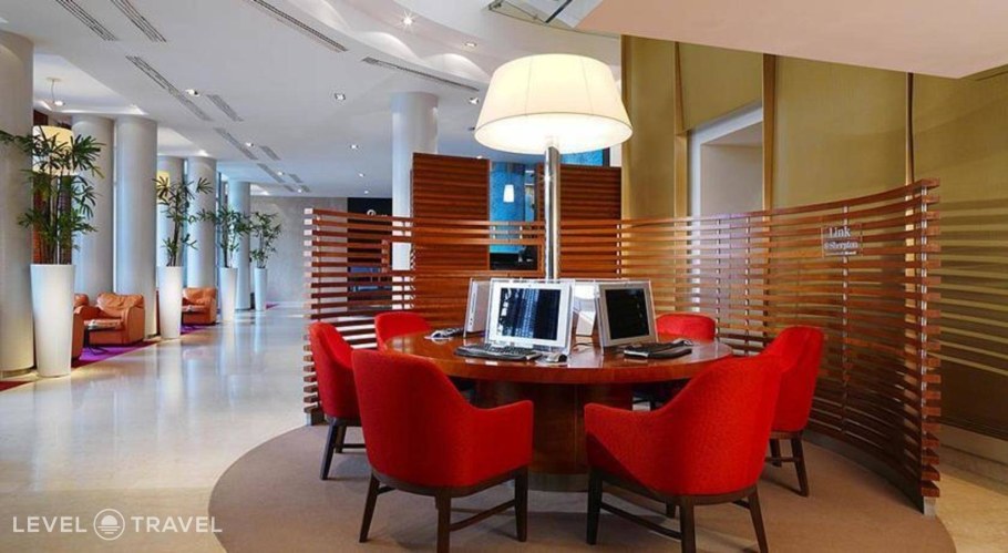 Гостиница Шератон Москва