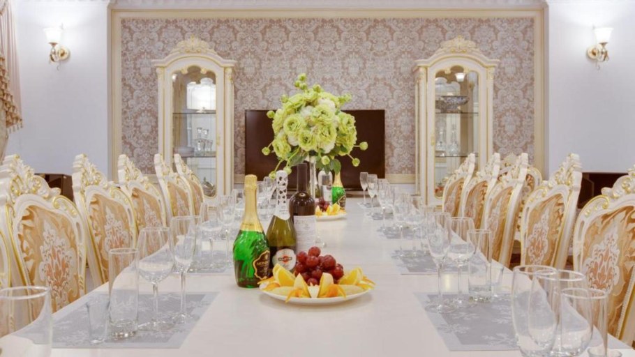 Ресторан Голден Лотос Ханой