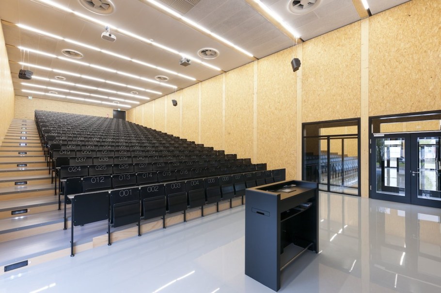 Современные аудитории в университете