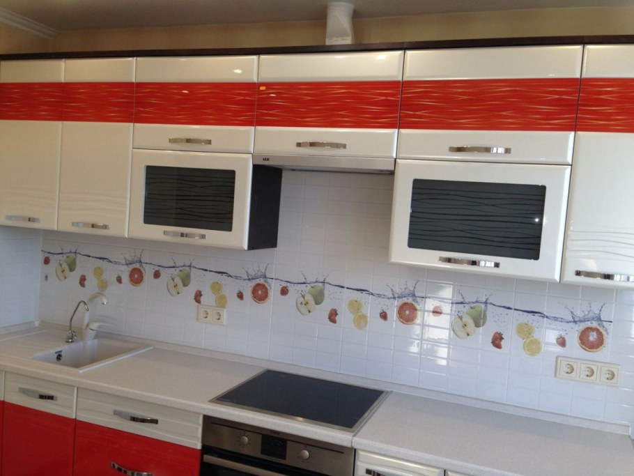 Кухня оранж Давита мебель в интерьере