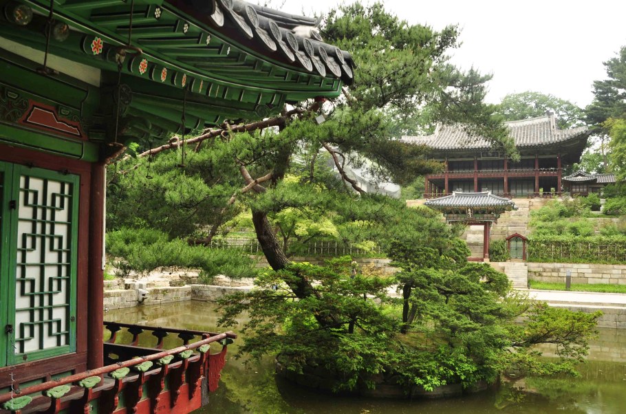 Дворец Чхандоккун и сад Хувон