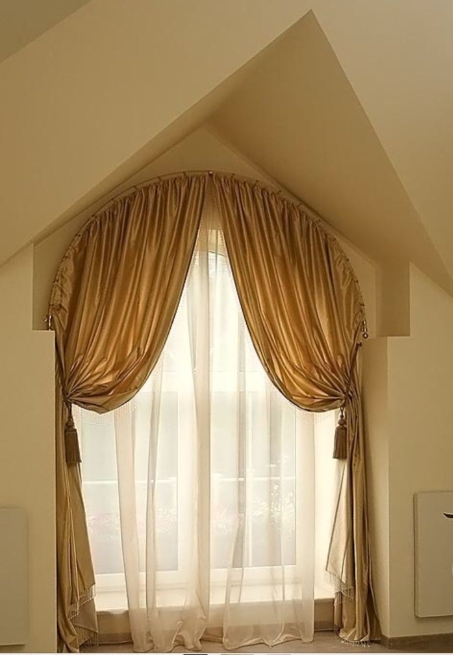 Шторы на полукруглое окно