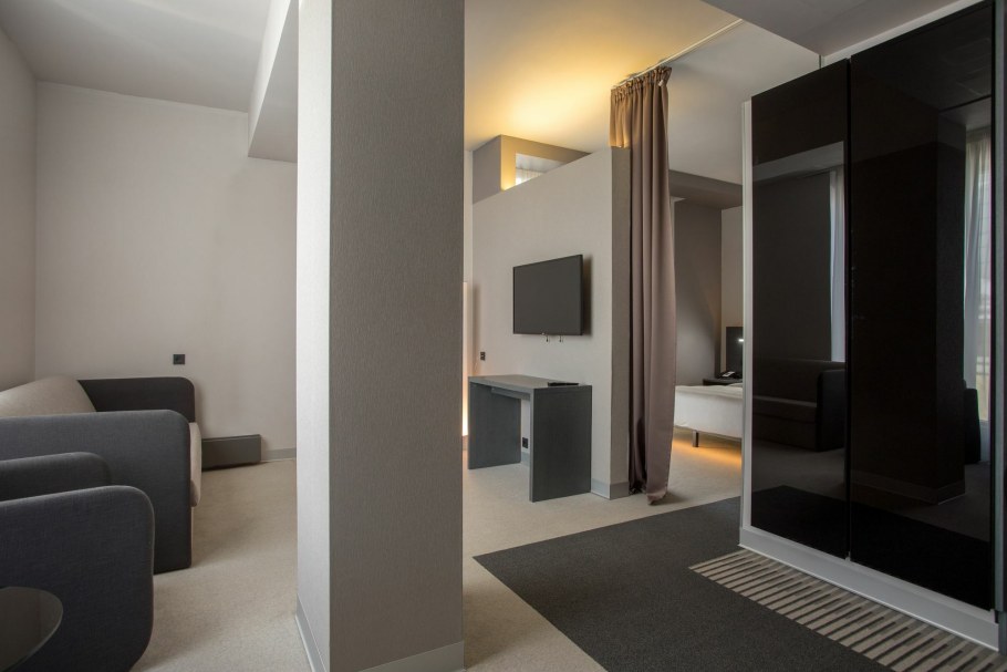 Отель four elements Ekaterinburg