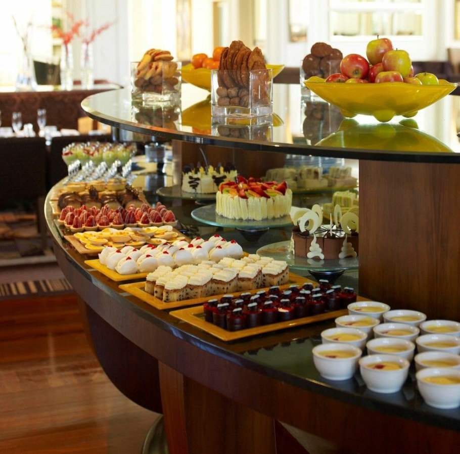 Шведский стол буфет