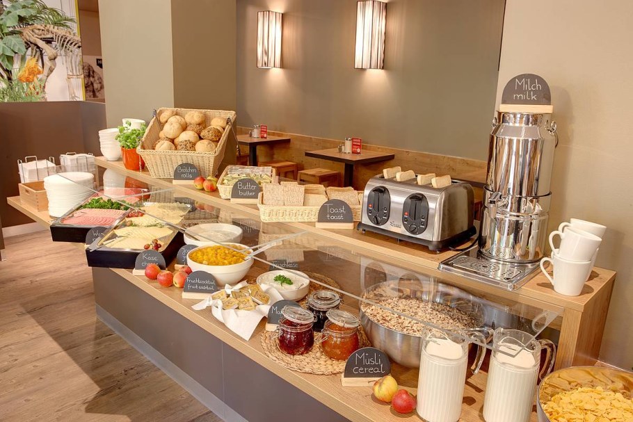 Завтрак шведская линия