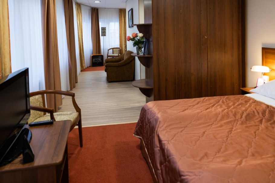 4o Меридиан Арбат