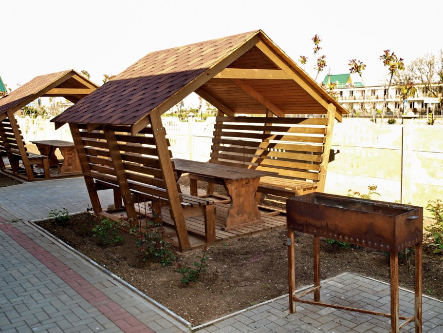 Мягкая черепица на беседку