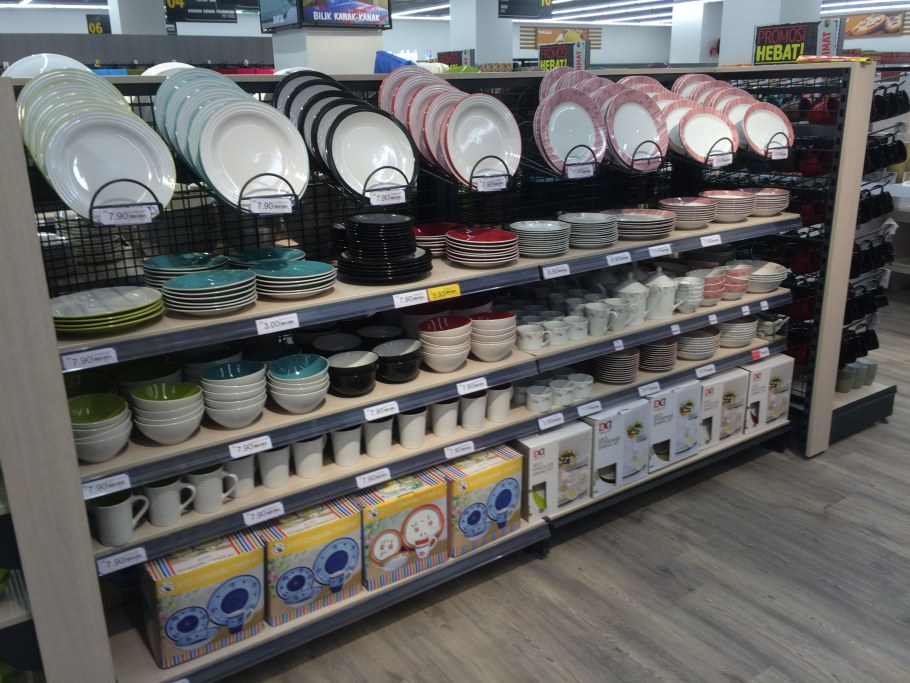 Выкладка посуды