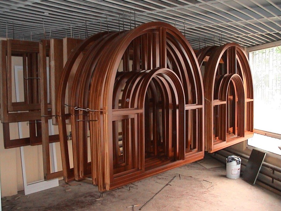 Арочные деревянные окна