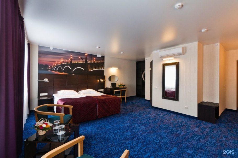 Большеохтинский 4 гостиница